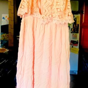 No boundaries peach/pink, high/low dress. Juniors XL(15-17)